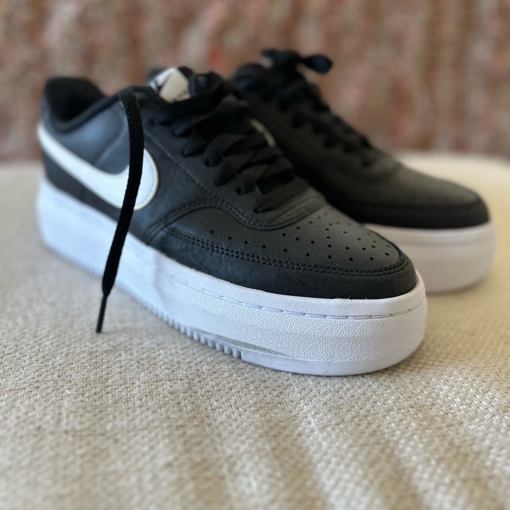 Nike court vision Alta shoe